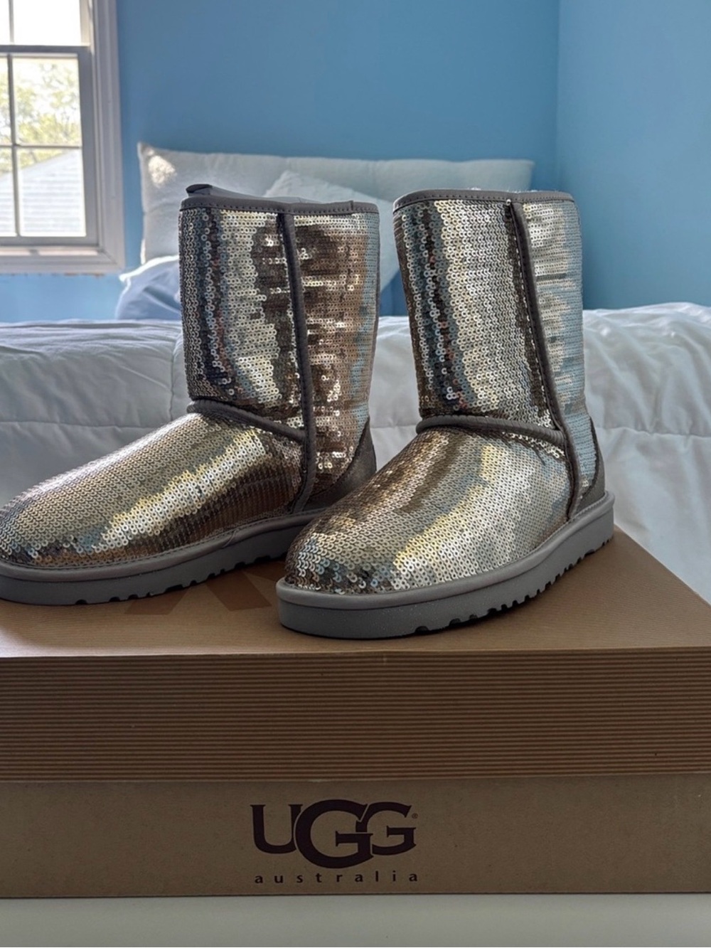 NEW-UGG Silver Sequin Classic Short Lace Up Boots